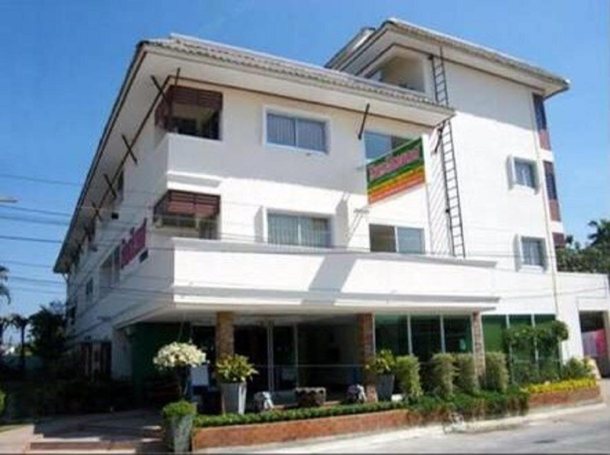 รินรดีเพลซ Hotel บุรีรัมย์ ภายนอก รูปภาพ