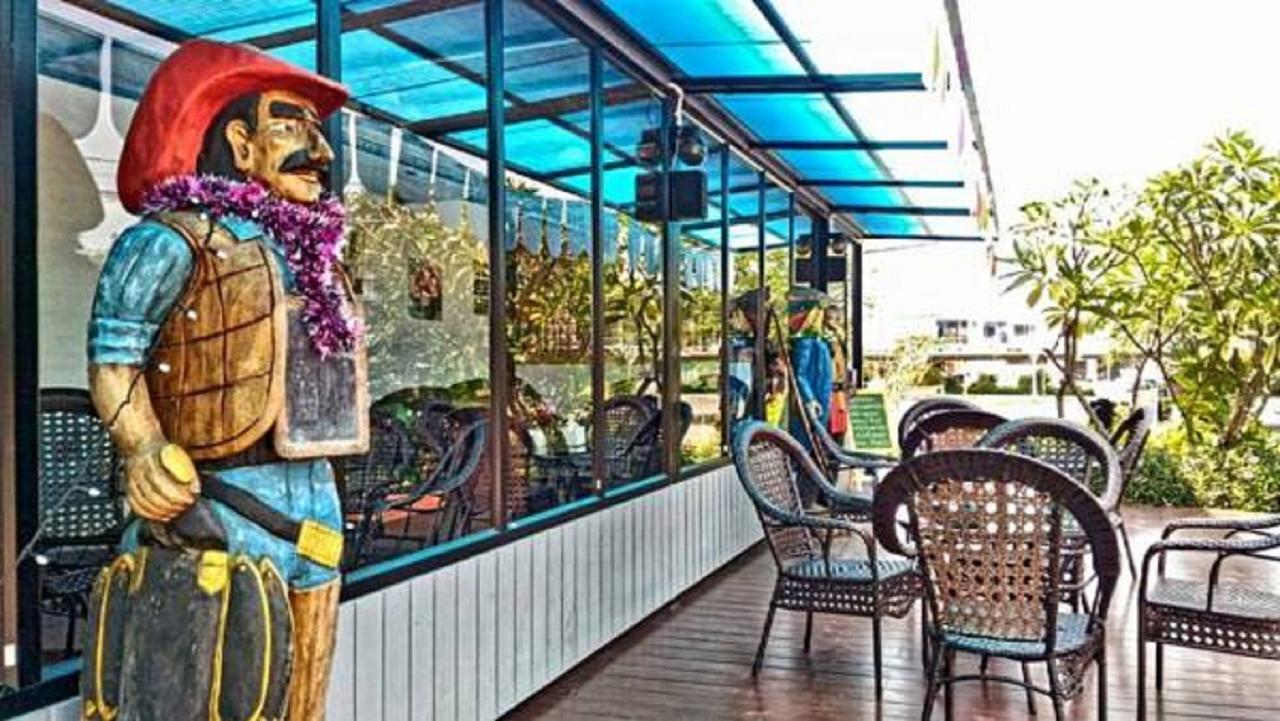 รินรดีเพลซ Hotel บุรีรัมย์ ภายนอก รูปภาพ