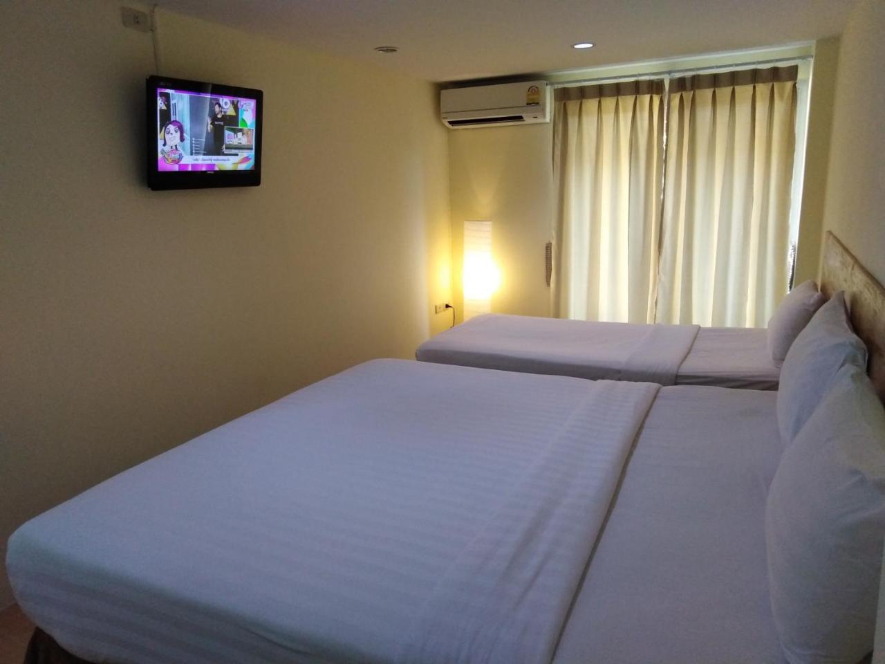 รินรดีเพลซ Hotel บุรีรัมย์ ภายนอก รูปภาพ